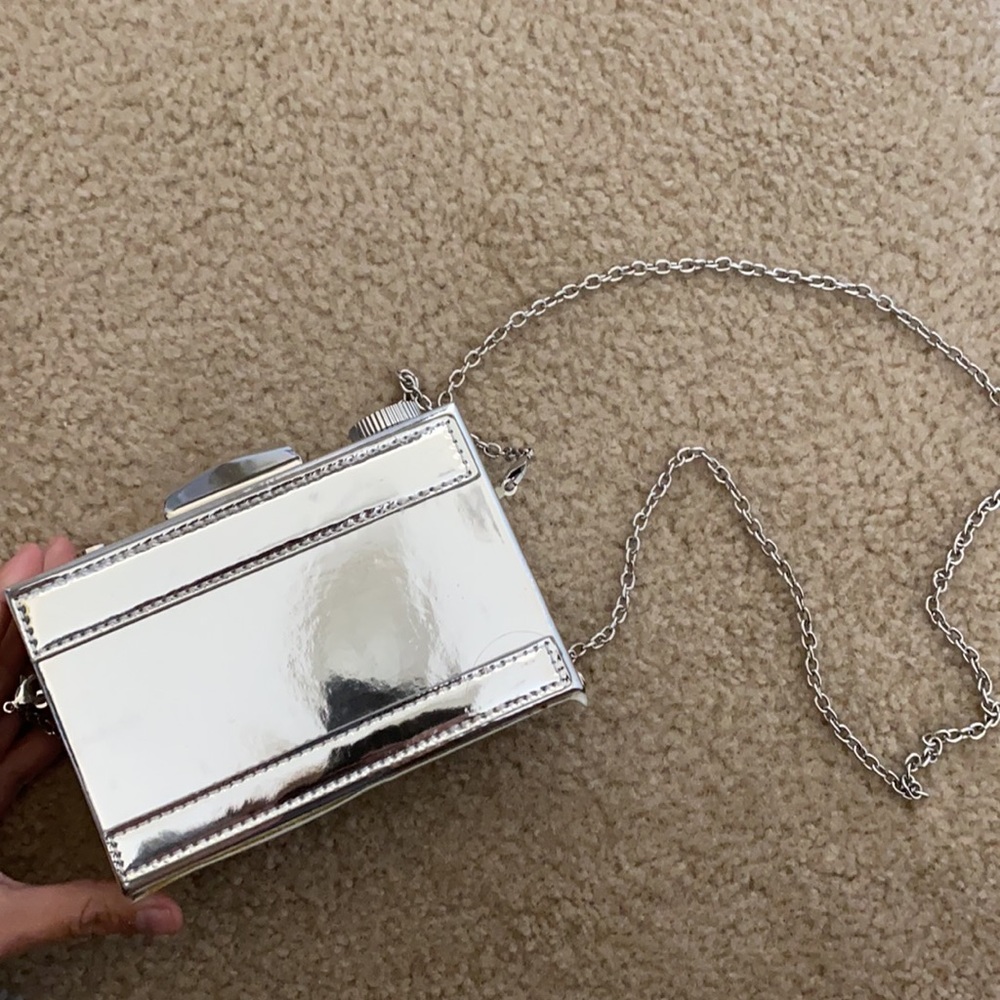 Camera Purse - Picture 4 of 4
